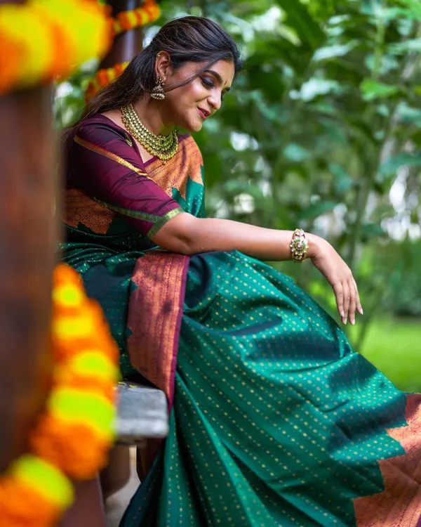DARK_GREEN_PURE_BANARASI_SAREE